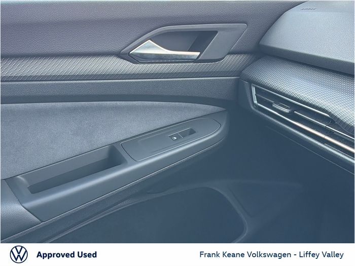 Volkswagen Golf 2024