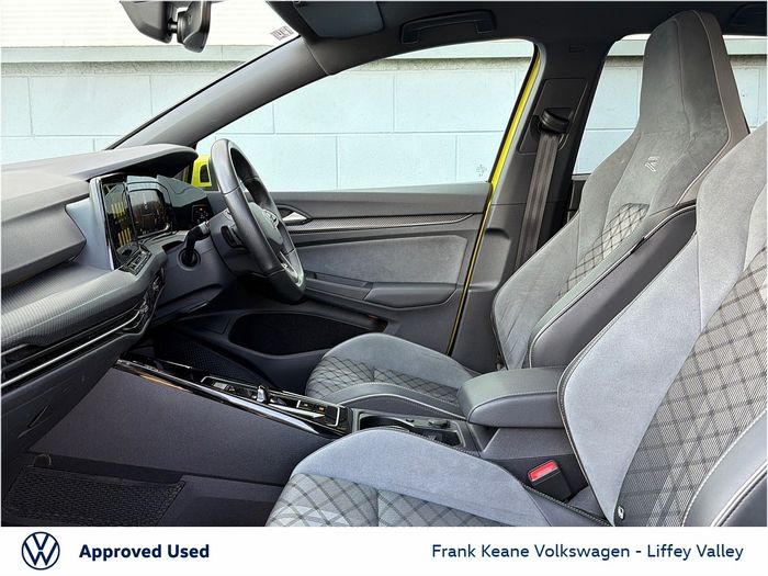 Volkswagen Golf 2024
