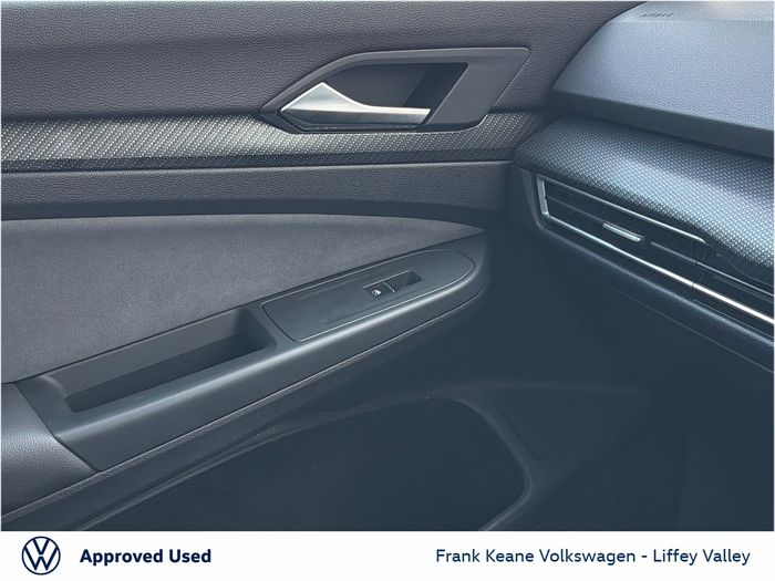 Volkswagen Golf 2024