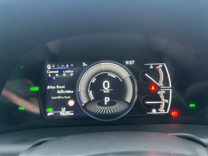 Lexus ES 300h 2023