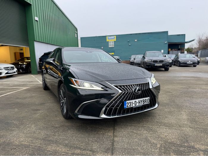 Lexus ES 300h 2023