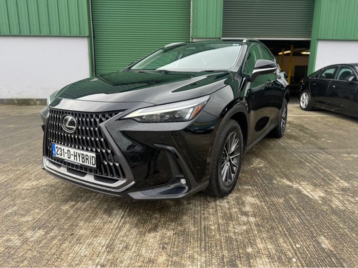Lexus NX 450H+ 2023