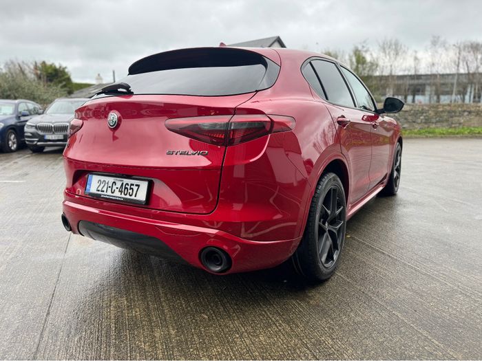 Alfa Romeo Stelvio 2022