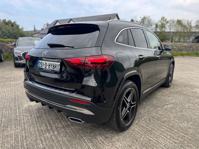 Mercedes-Benz GLA Class 2025