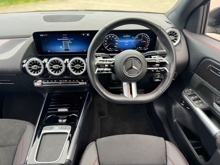 Mercedes-Benz GLA Class 2025