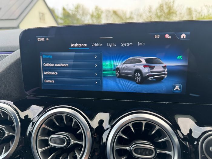 Mercedes-Benz GLA Class 2025