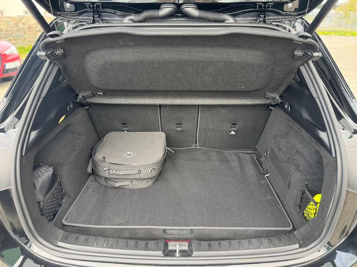 Mercedes-Benz GLA Class 2025