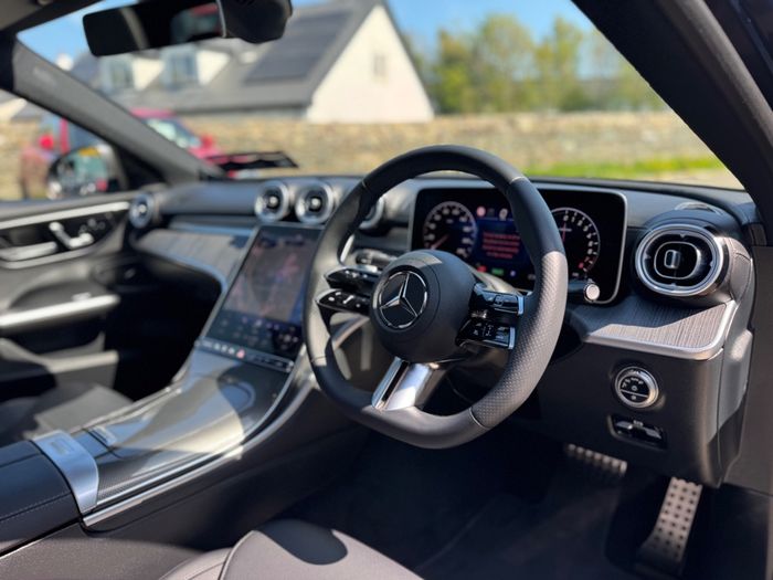 Mercedes-Benz C-Class 2025