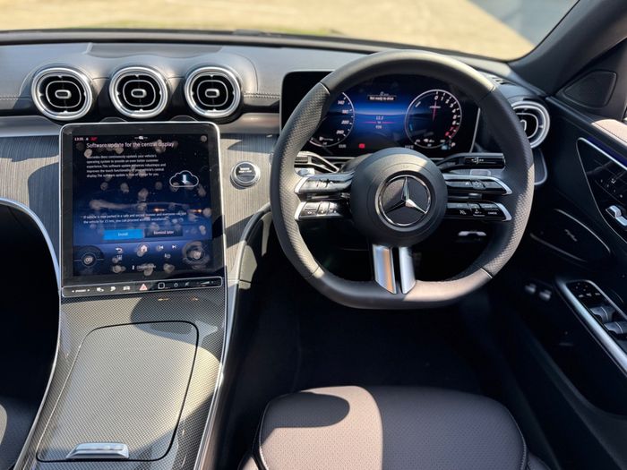 Mercedes-Benz C-Class 2025