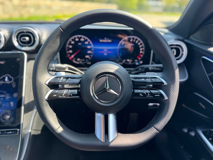 Mercedes-Benz C-Class 2025