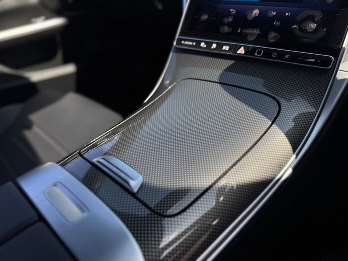 Mercedes-Benz C-Class 2025