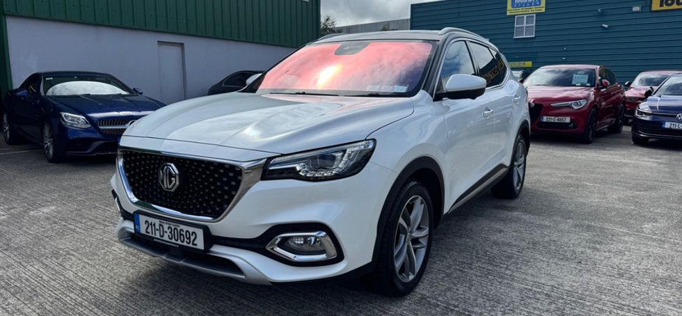 MG HS 2021