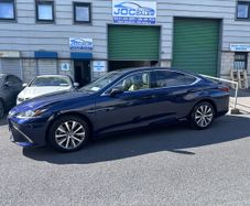 Lexus ES 2019