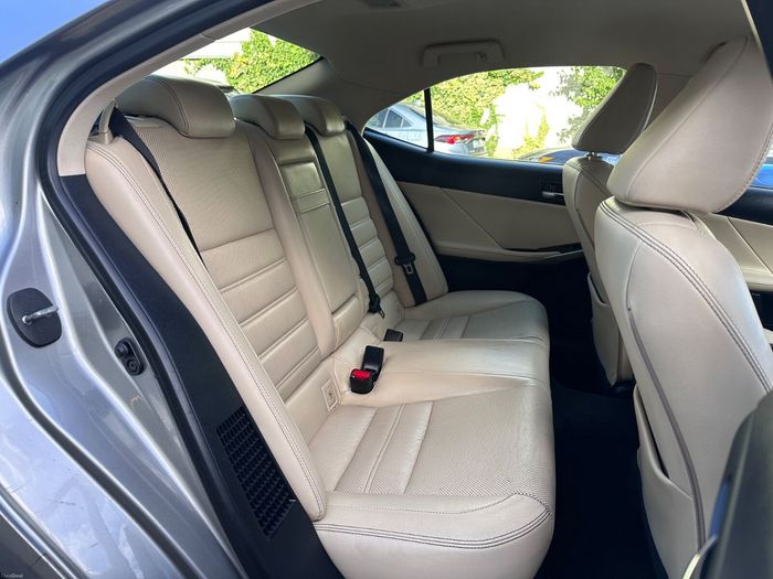 Lexus IS 2014