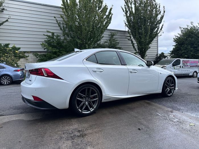 Lexus IS 2016