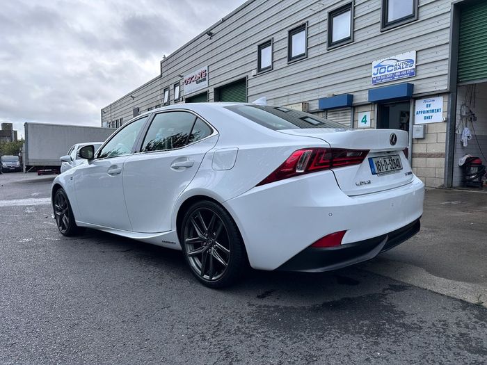 Lexus IS 2016