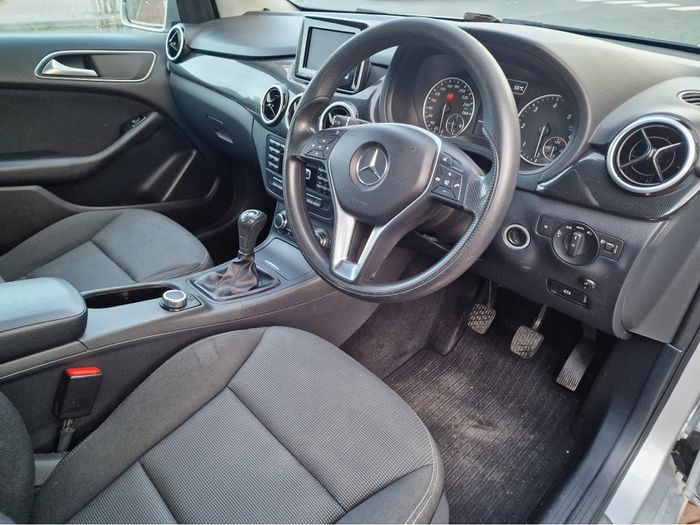 Mercedes-Benz B-Class 2012