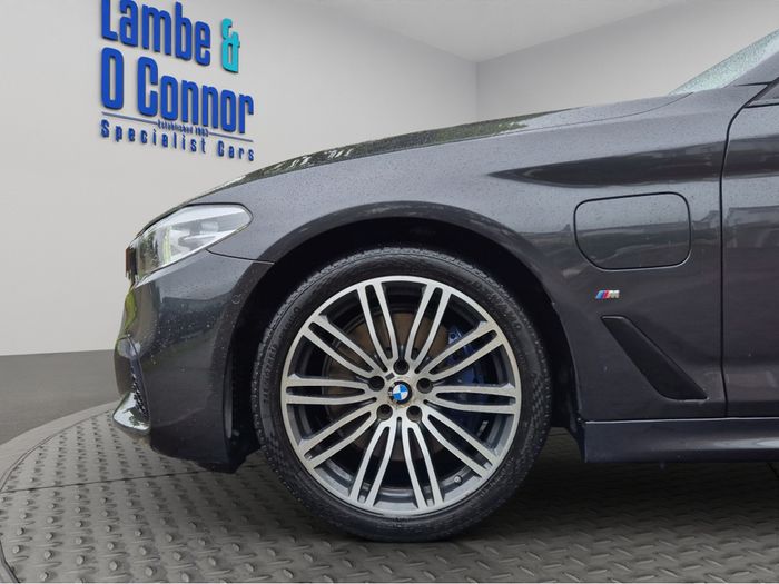 BMW 5 Series 2019