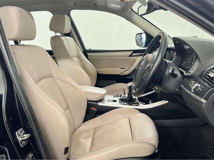 BMW X3 2011