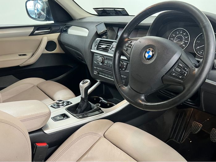 BMW X3 2011