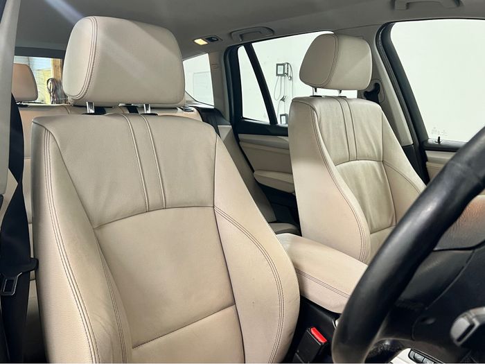 BMW X3 2011