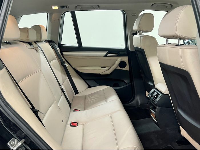 BMW X3 2011