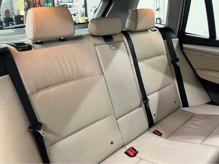 BMW X3 2011