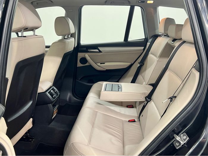 BMW X3 2011