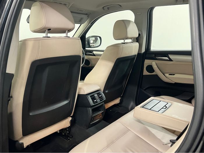 BMW X3 2011