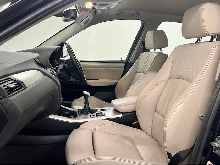 BMW X3 2011