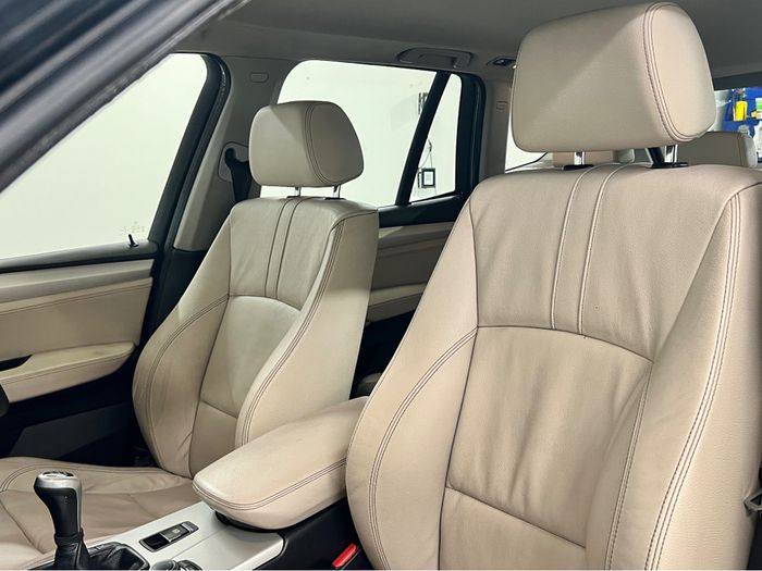 BMW X3 2011