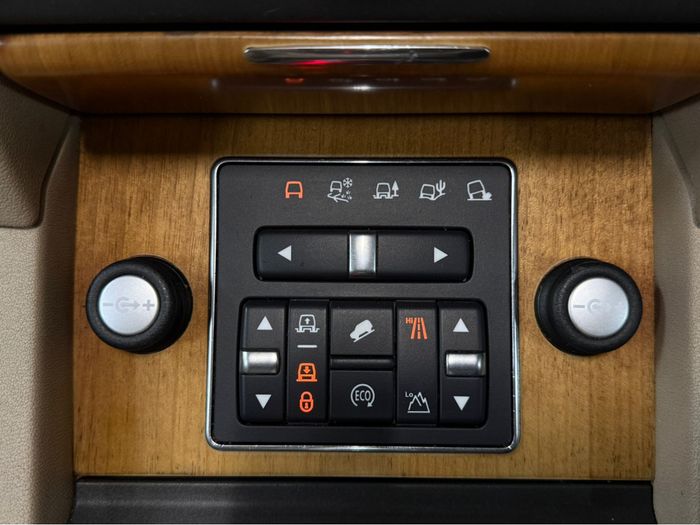 Land Rover Discovery 2014