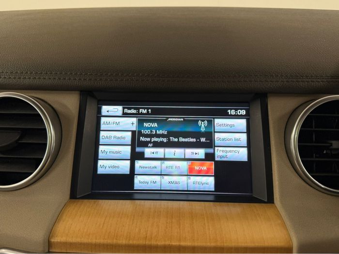 Land Rover Discovery 2014