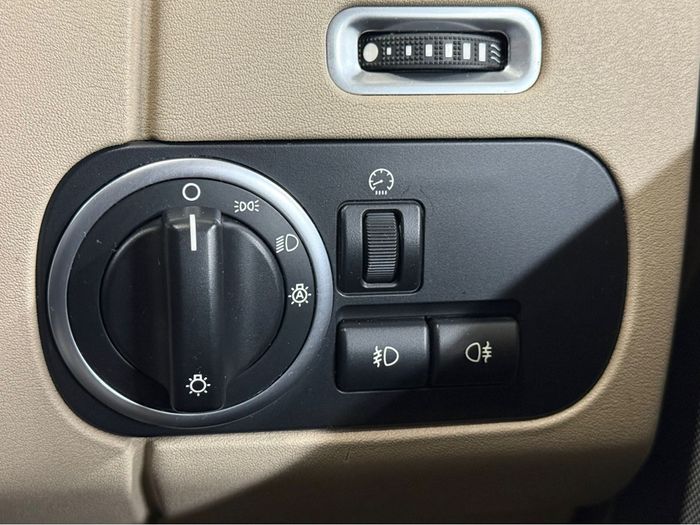 Land Rover Discovery 2014