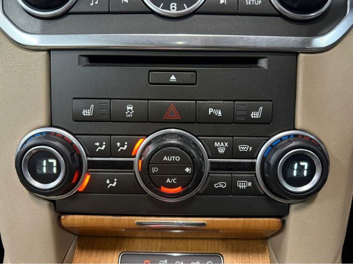 Land Rover Discovery 2014
