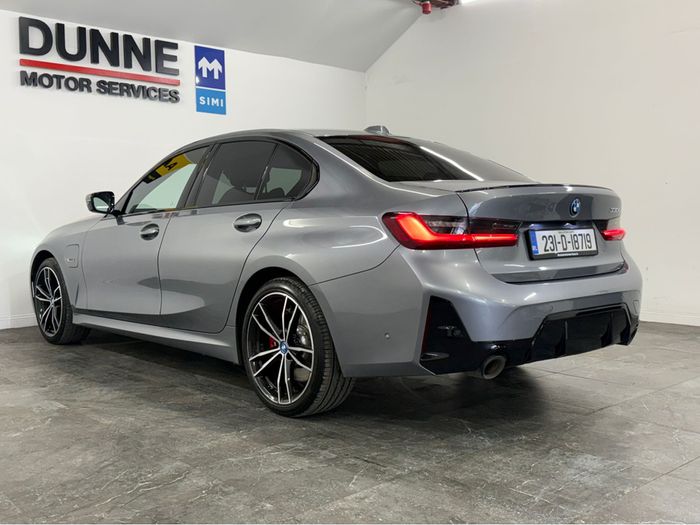 BMW 3 Series 2023
