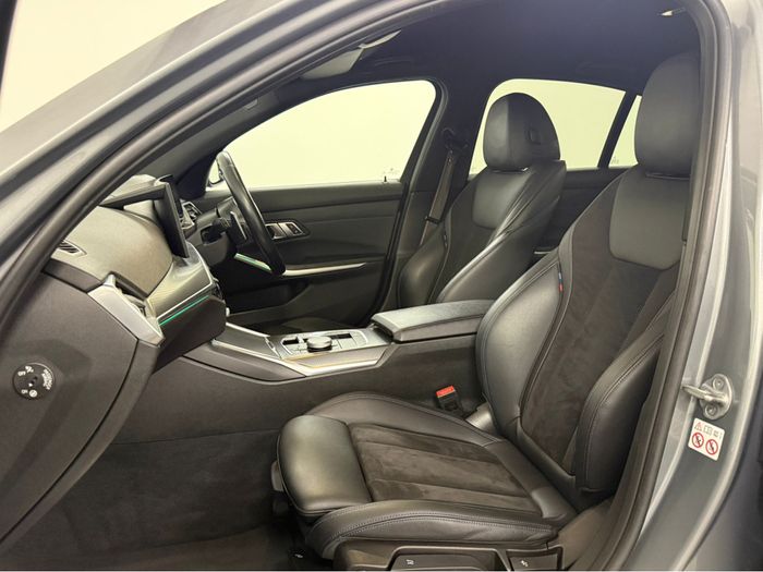 BMW 3 Series 2023