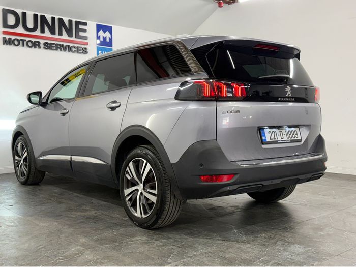 Peugeot 5008 2022