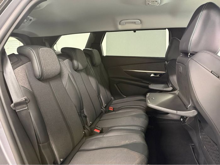Peugeot 5008 2022