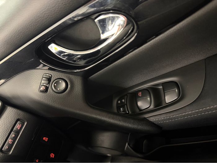 Nissan QASHQAI 2014