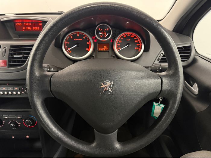 Peugeot 207 2010