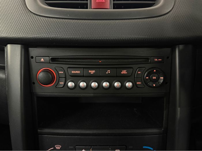 Peugeot 207 2010