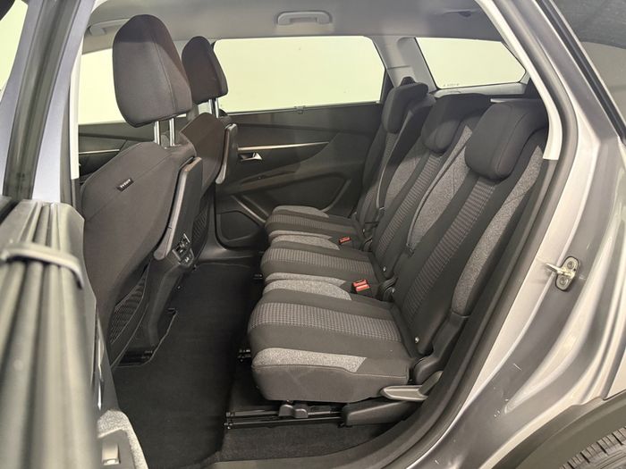 Peugeot 5008 2019