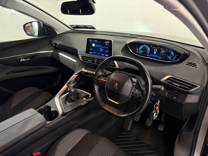 Peugeot 5008 2019