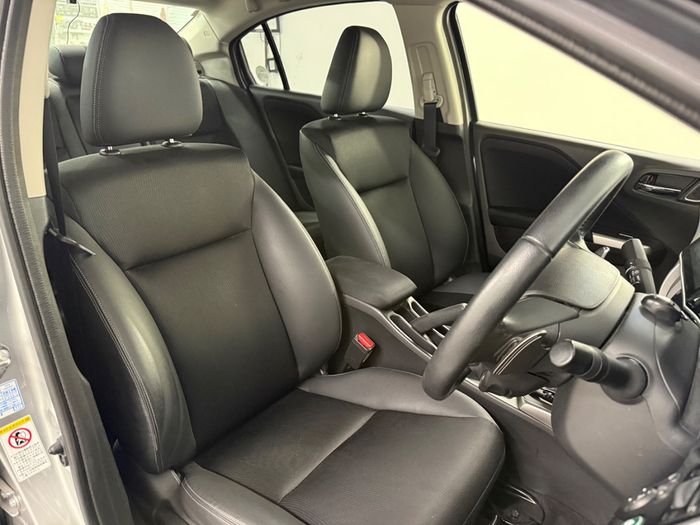 Honda Grace 2015