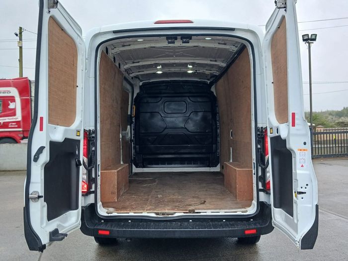 Ford Transit 2021