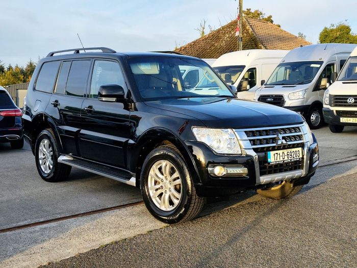Mitsubishi Pajero 2017