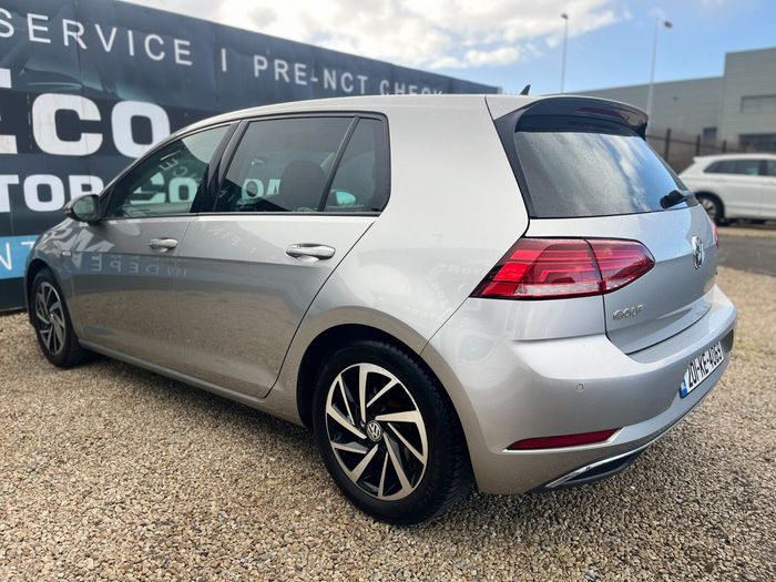 Volkswagen Golf 2020