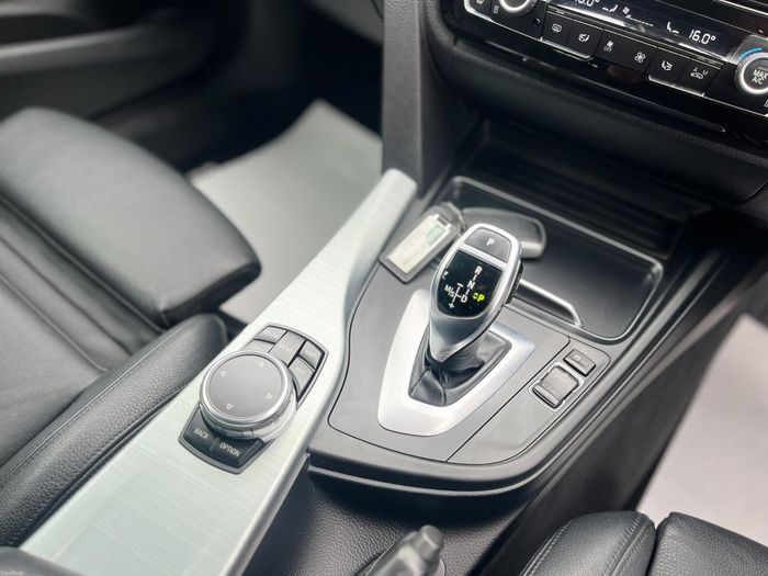 BMW 3 Series 2017
