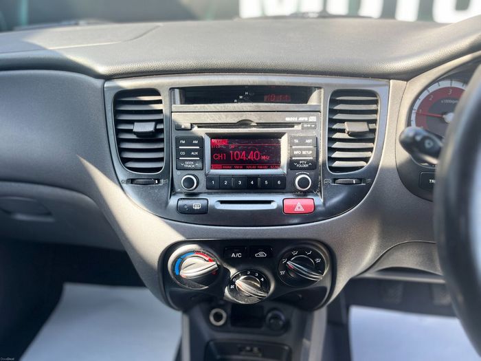 Kia Rio 2010